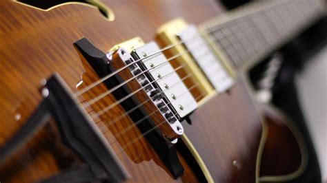 Download wallpaper 1366x768 electric guitar, guitar, strings, music ...