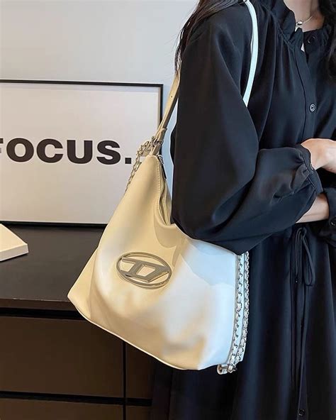 DIESEL SHOULDER BAG || POUCH TYPE X18292 – WEIRDPLANET