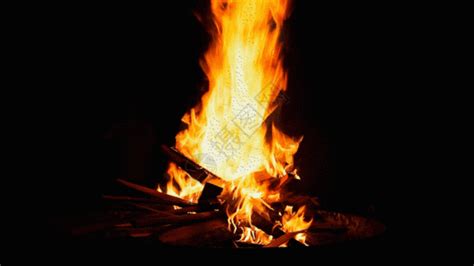燃烧的柴火gif动图图片-正版gif素材401373859-摄图网