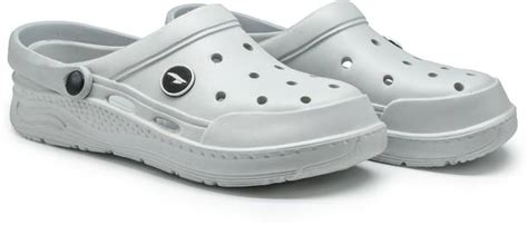 Asian Footwear - Buy Asian Footwear Online at Best Prices in India ...