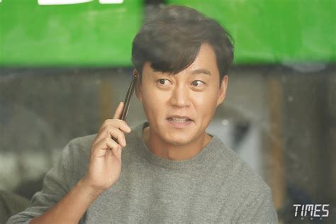Lee Seo Jin est un journaliste déterminé dans un nouveau drame ...