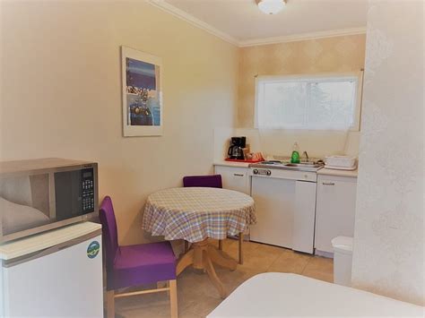 WESTVIEW CENTRE MOTEL (Powell River, Sunshine Coast) - Motel Reviews ...