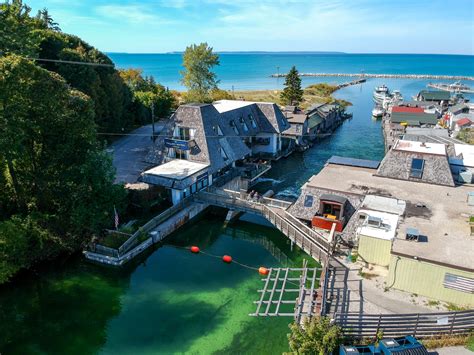 Gallery — Falling Waters Lodge