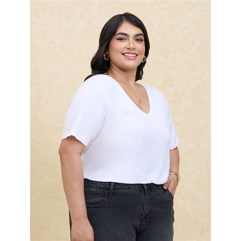Buy Twenty Dresses by Nykaa Fashion Curve White Solid V Neck Everyday ...