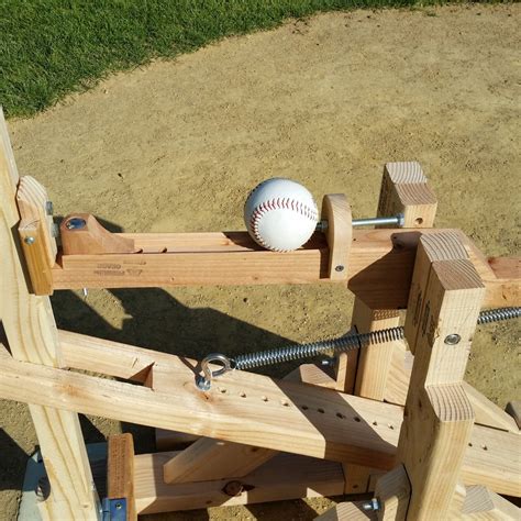 Homemade Pitching Machine 的图像结果