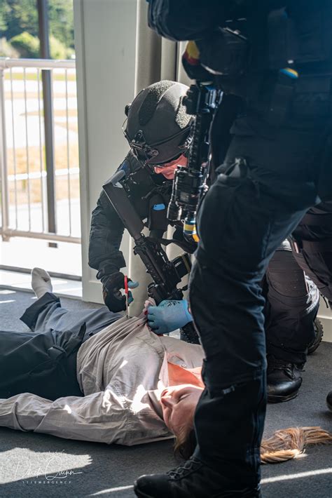 NZ POLICE ARMED OFFENDER SQUAD TRAINING