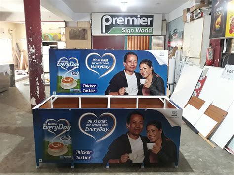 Magnum Space Signs | Shops Gondolas