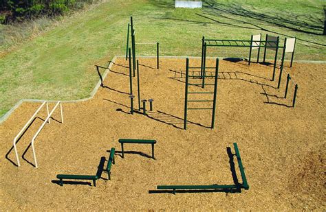 Outdoor Workout Equipment 的图像结果