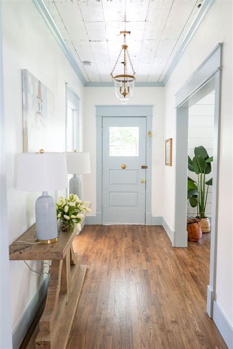 Historic Home Renovation: Farmhouse Living Entry Way Inspiration