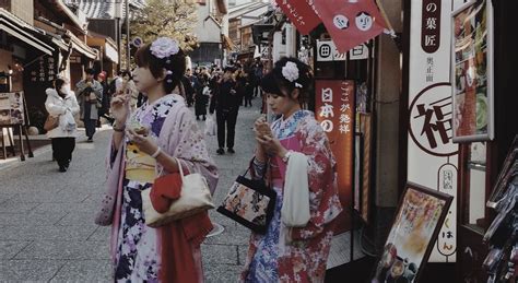 Japan People 的图像结果