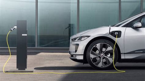 Jaguar to transition to all-electric from 2025, first Land Rover EV by ...