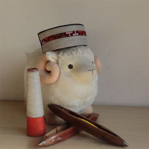 Buy Himachali Caps Online | Best Pahari Topi – Bhuttico Shawls