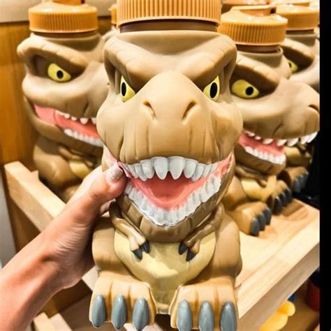 Jual Jurassic Park Water Bottle T Rex Dinosaur Universal Studio Botol ...