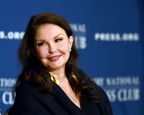 Ashley Judd's Face Changed Due to Migraine Treatments - The Actress Once Addressed Plastic ...