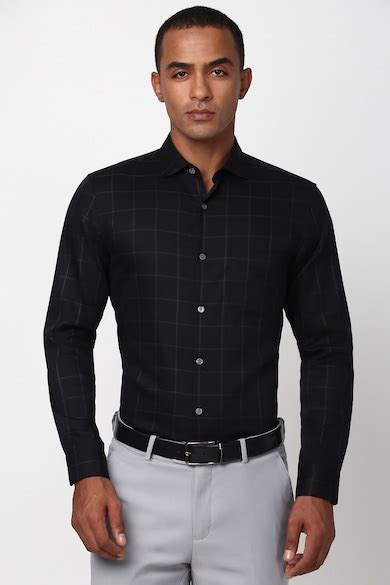 Buy Men Black Slim Fit Formal Shirt Online - 39672076 | Peter England