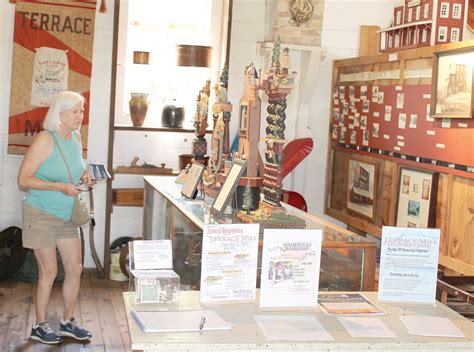 jTerrace11-C - Pope County Tribune