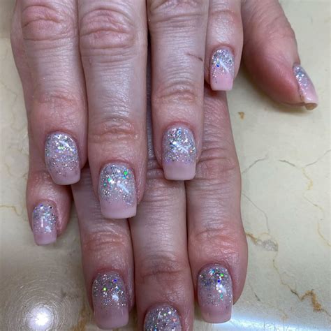40 Ombre Sparkle Nails (September 2020)