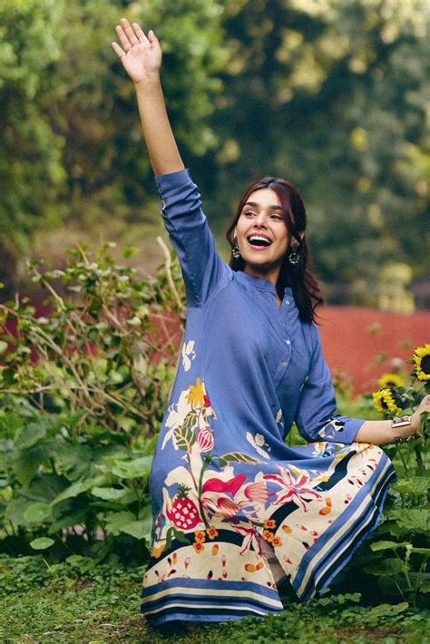 Buy Purple Pluto Kaftan Online - Chique