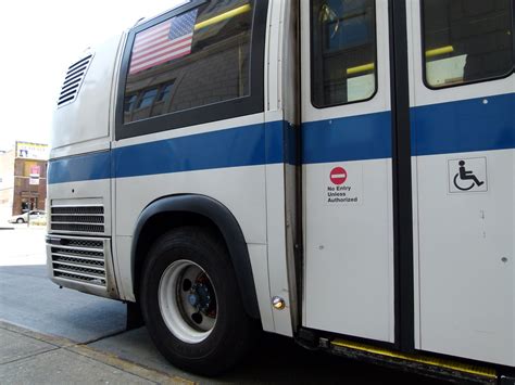 Q43: NovaBus RTS-06 - MTA/NYCT Bus #9662 - Sutphin Blvd/Archer Ave. - a ...