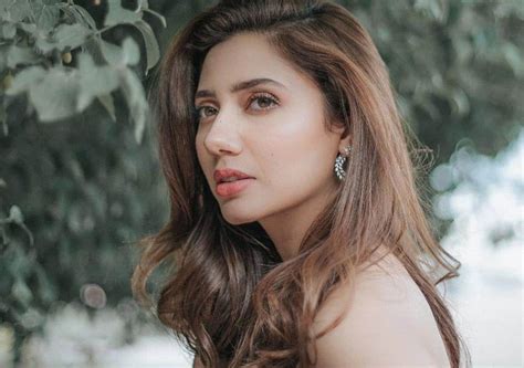 Pakistani actress Mahira Khan is expecting her first child with husband ...