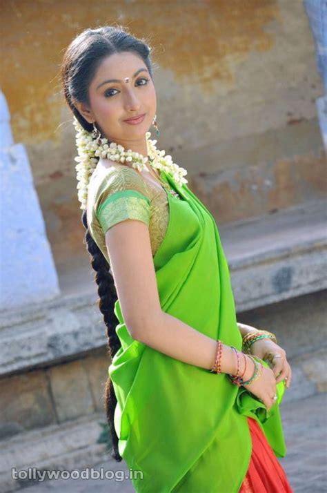 Uttara Hot Photo Stills in Vavval Pasanga Movie |Tamil Cinema News ...