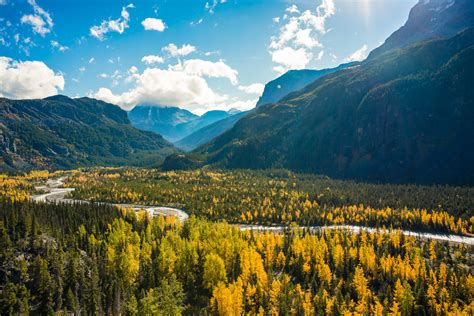 7 Wonders of the Bella Coola Valley - Landsby