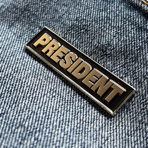 Class President Pin 的图像结果