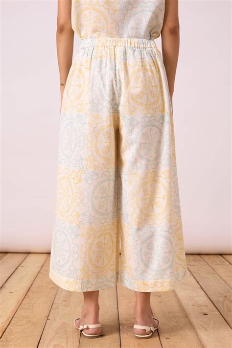 Sets – The Summer House