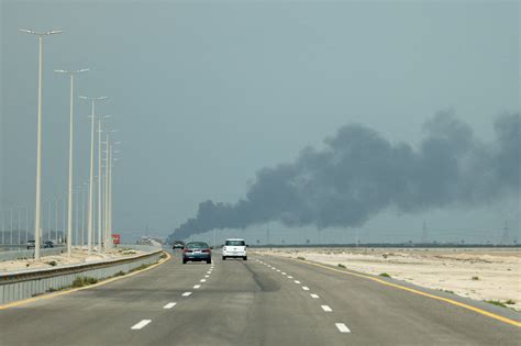 Iranian Strikes Hit Qatar and Saudi Energy Sites, Threatening Oil and ...