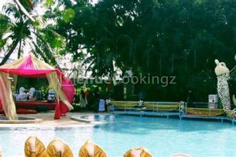 Small Lawns & Outdoor Venues for Engagement in Gandipet Hyderabad ...