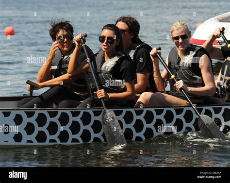 Kim Kardashian, Kris Jenner The Kardashian family competes in a drag ...