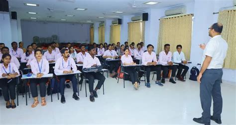 DMTIMS | Top Emerging PDGM Institute in India | International Business ...