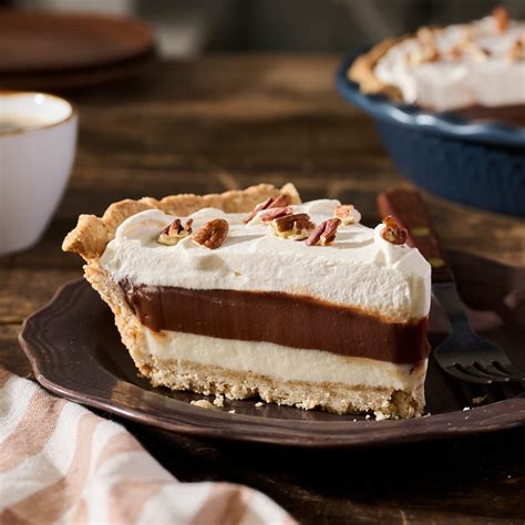 35 Best Chocolate Thanksgiving Desserts for a Decadent Finish