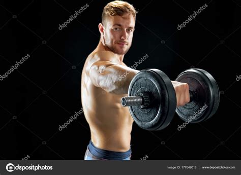 Alternating Front Deltoid Raises