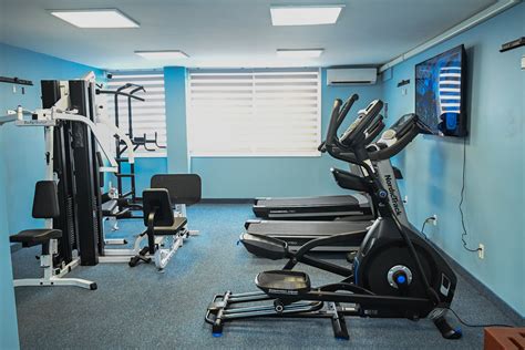 Ramada by Wyndham North Bergen | North Bergen, NJ Hotels