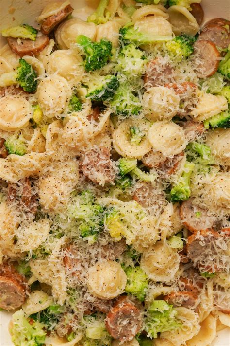 Broccoli Sausage Pasta - Easy Sausage and Broccoli Pasta Recipe