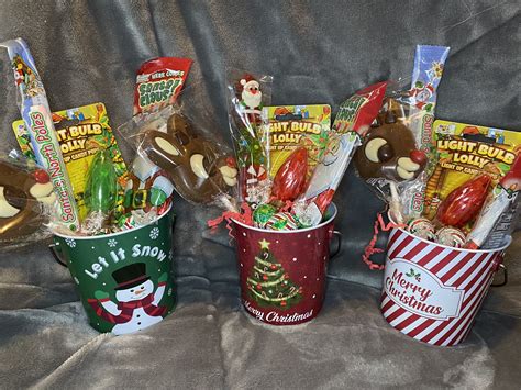 Christmas mini gift bucket / Holiday gift basket | Cheap christmas ...