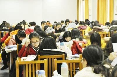 2018年考研初试成绩昨放榜 不少大四学生坚持来年再战|初试|大四学生|扬州大学_新浪新闻