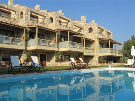 ENALIO SUITES (Lechaio) - Hotel Reviews, Photos, Rate Comparison ...