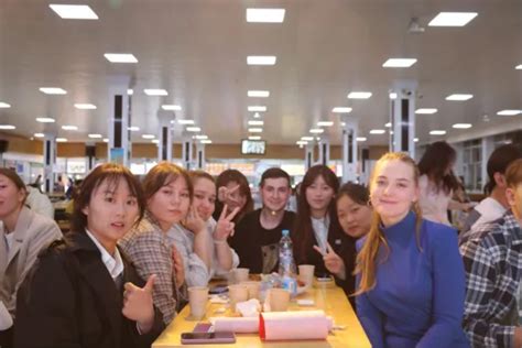 黑龙江外国语学院留学生中秋联欢会-国际合作与交流处