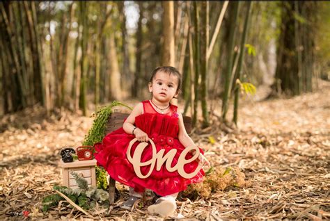 Mini Beauty Rack – Madras Prop Store