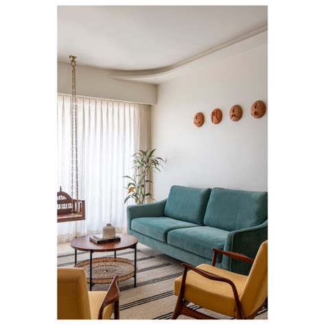 The perennial vacation home would look something like this ...