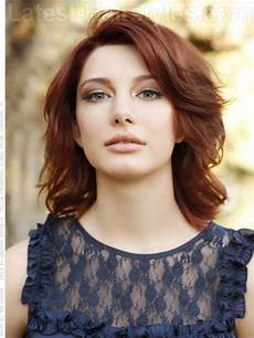 Medium Wavy Layered Hairstyles by 20 Effortlessly Chic Medium Length Wavy Hairstyles Medium Wavy Layered Hairstyles