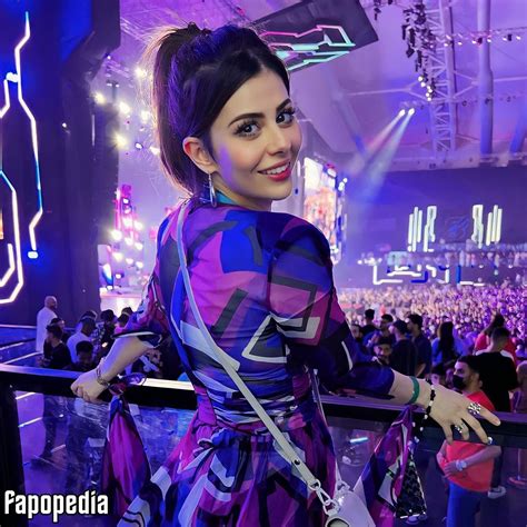 Azzyland Nude OnlyFans Leaks - Photo #3056669 - Fapopedia