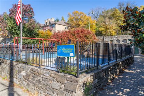 About Roxborough | Schools, Demographics, Things to Do - Homes.com - neighbors of park city magazine