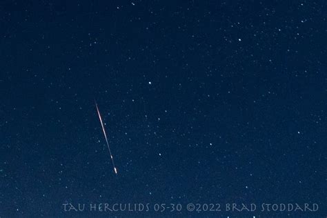 Mesmerising 'Tau Herculid' Meteor Shower Illuminates The Night Sky ...