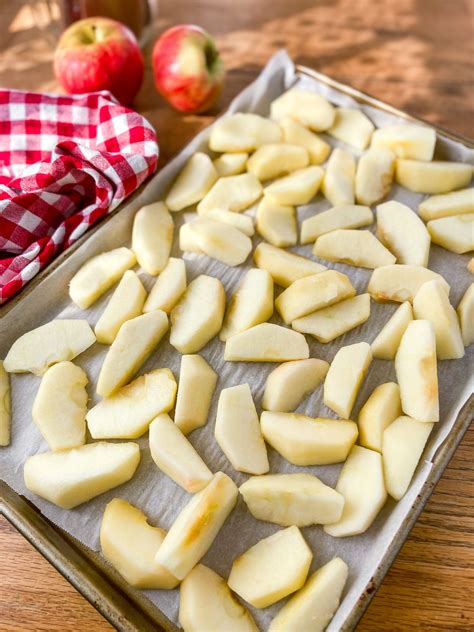 How to Freeze Apples | Recipe | Freezing apples, Apple recipes, Canning ...