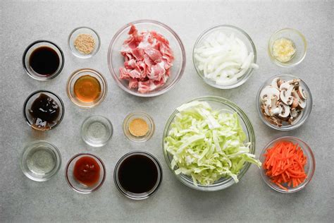 Homemade Yakisoba Sauce Recipe (Step By Step Photos!) - Hungry Huy