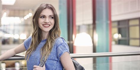 Flirting With Your College Classmates - Dating Tips