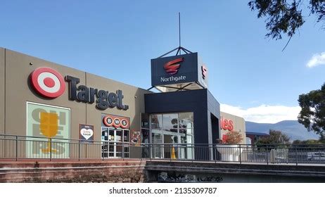 Small Target Store 的图像结果